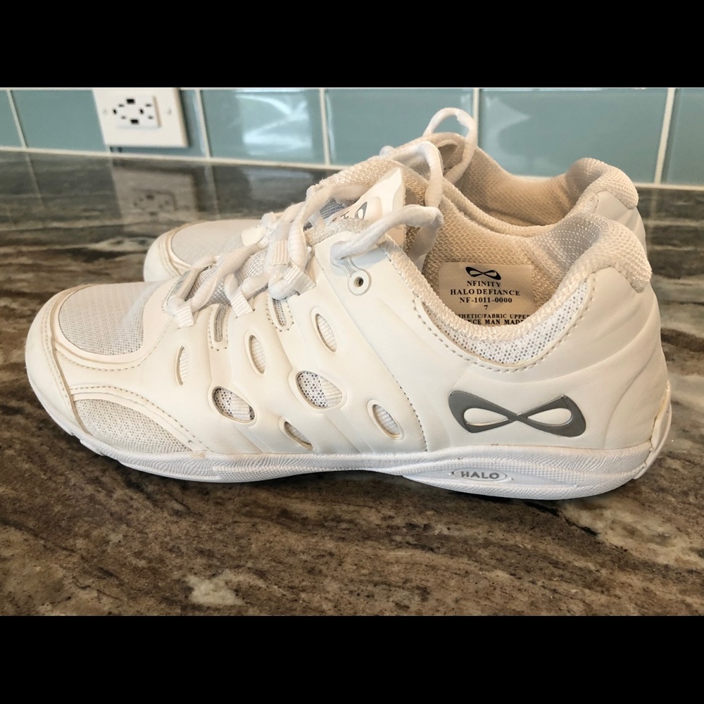 Nfinity Halo Defiance Cheer Shoes 7